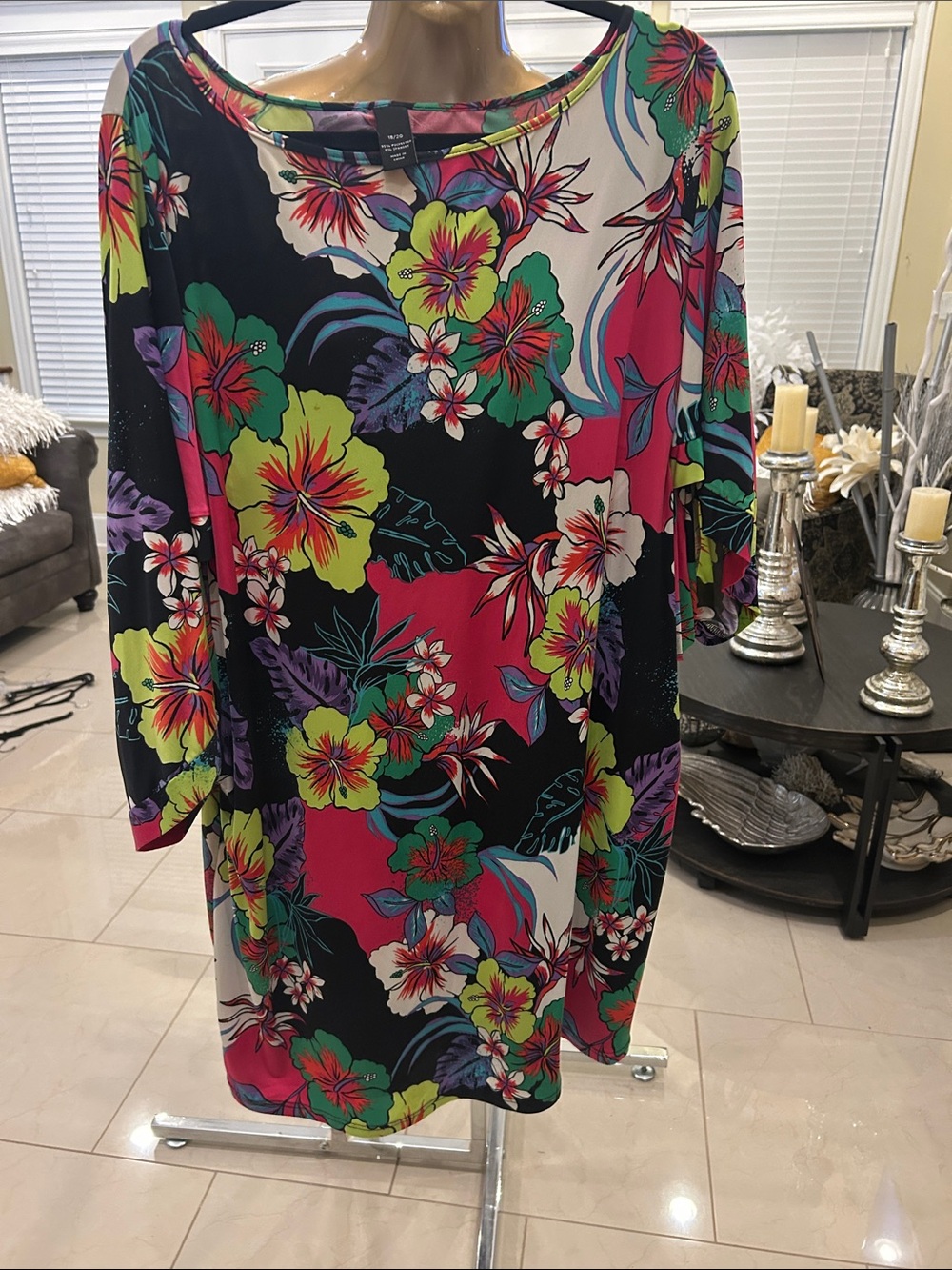 Women's Floral Shift Dress - Multi Color